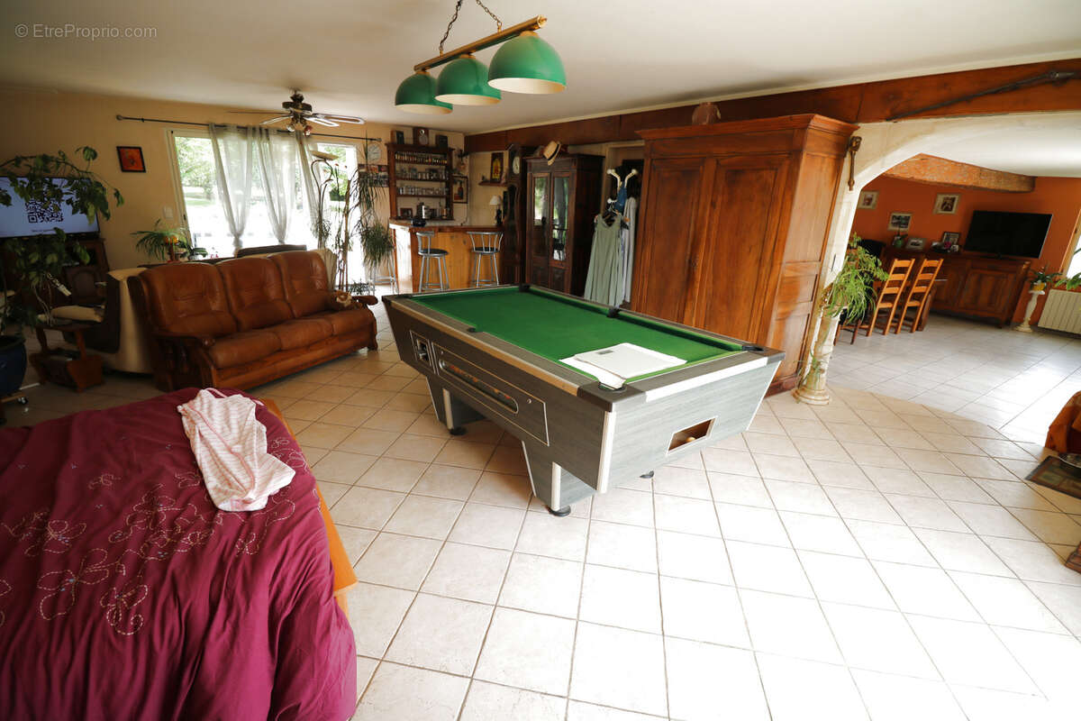 Maison à SAINT-SAVINIEN