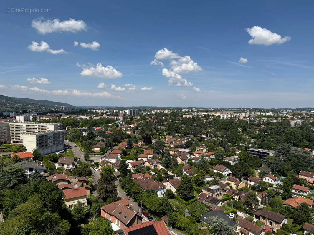 Appartement à CALUIRE-ET-CUIRE