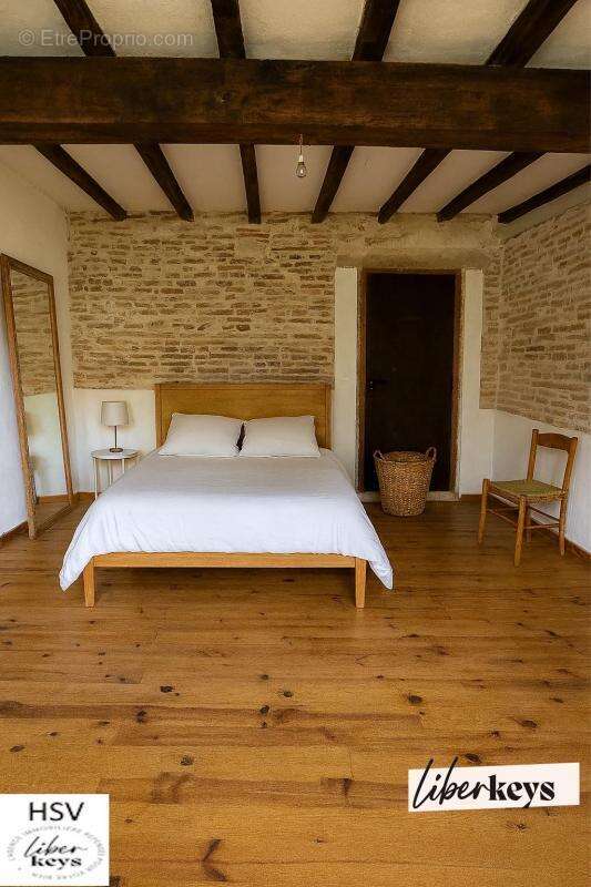 Maison à SAINT-SULPICE