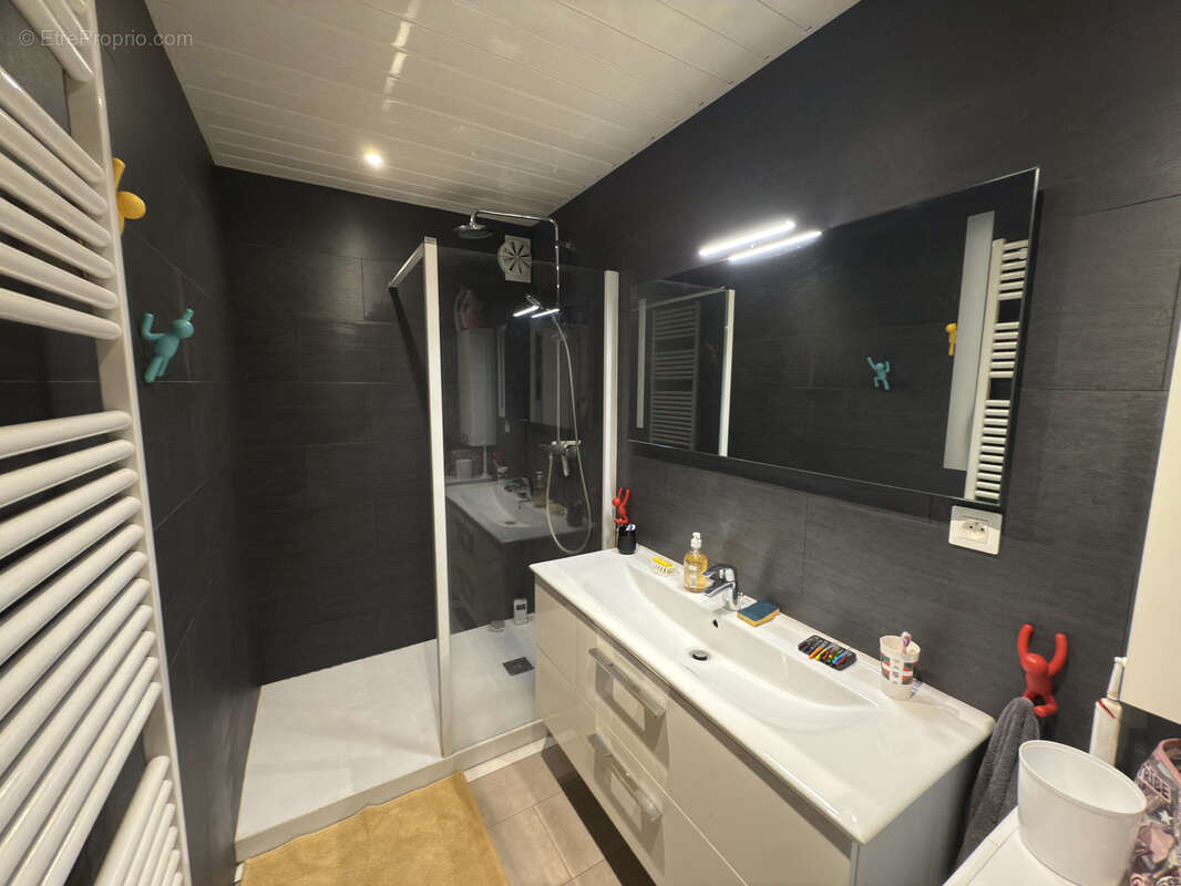 Appartement à MEYTHET