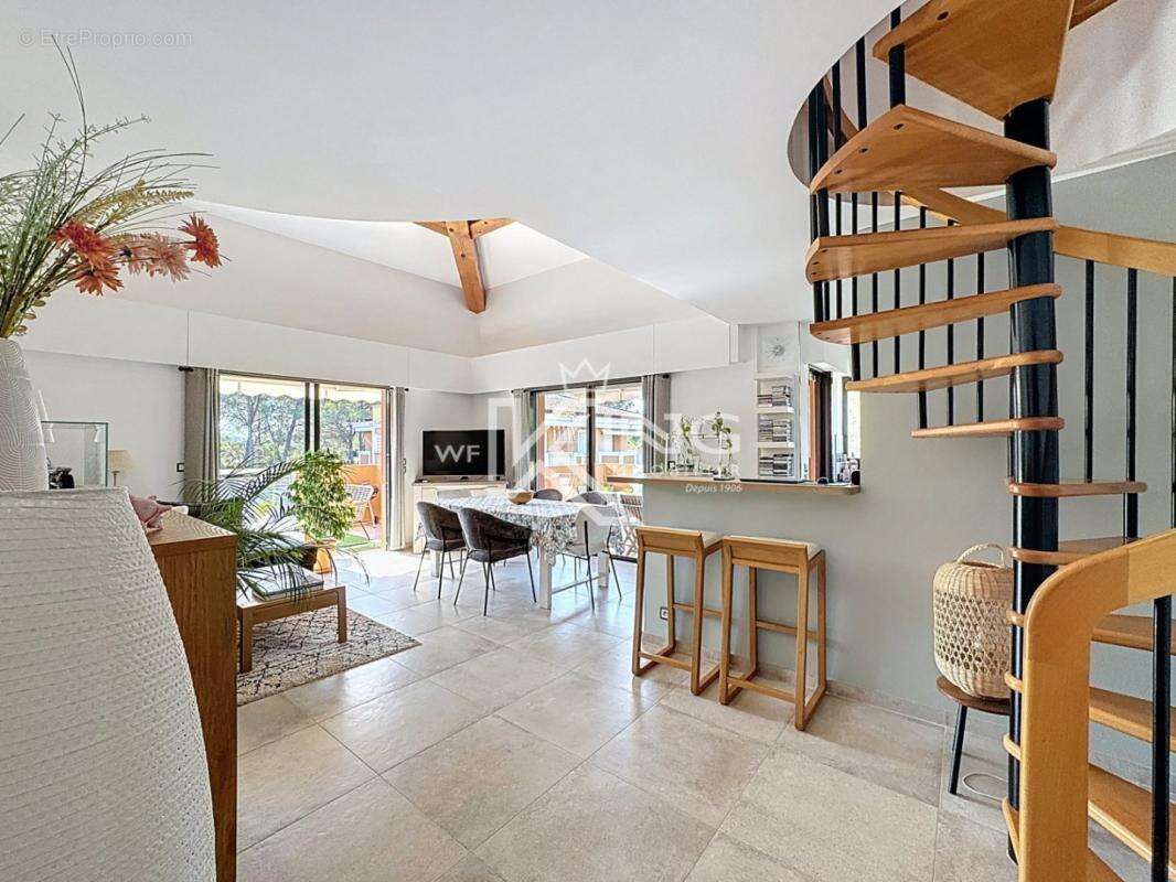 Appartement à SAINT-RAPHAEL