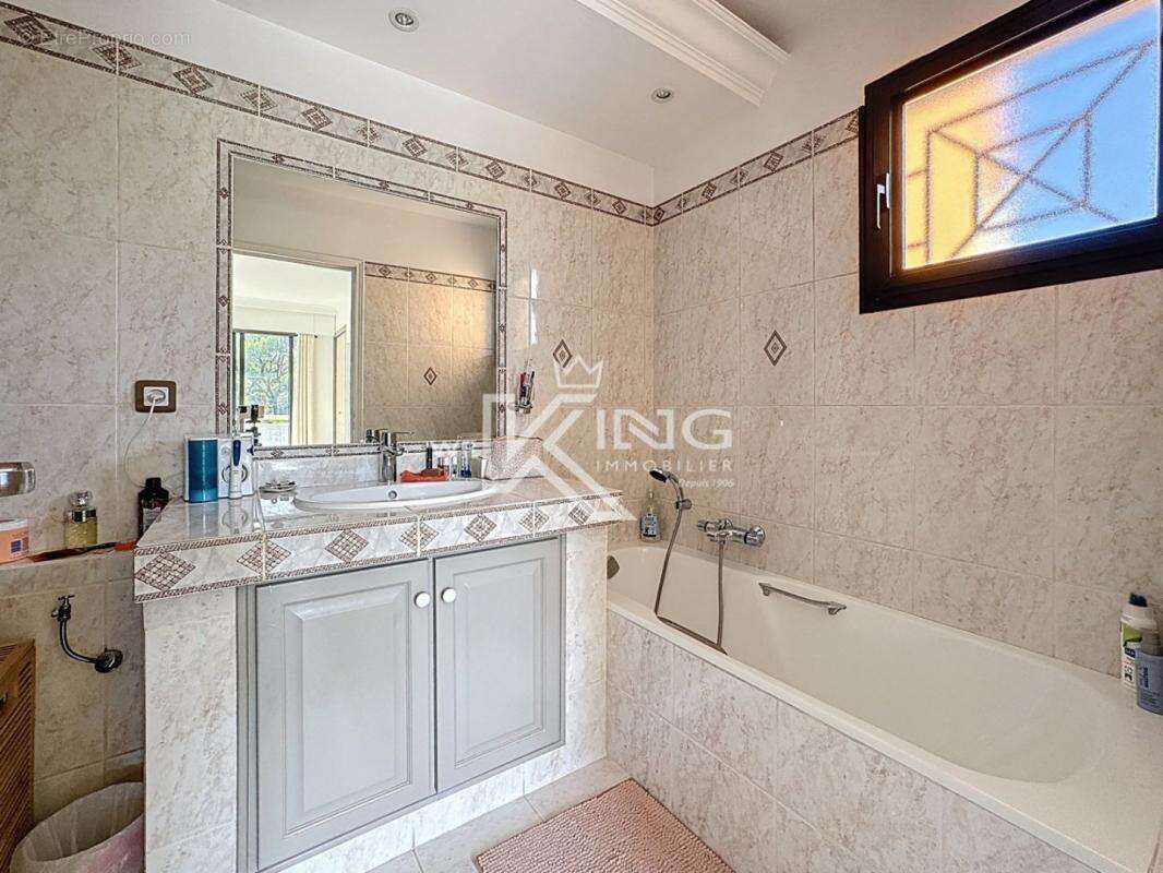 Appartement à SAINT-RAPHAEL