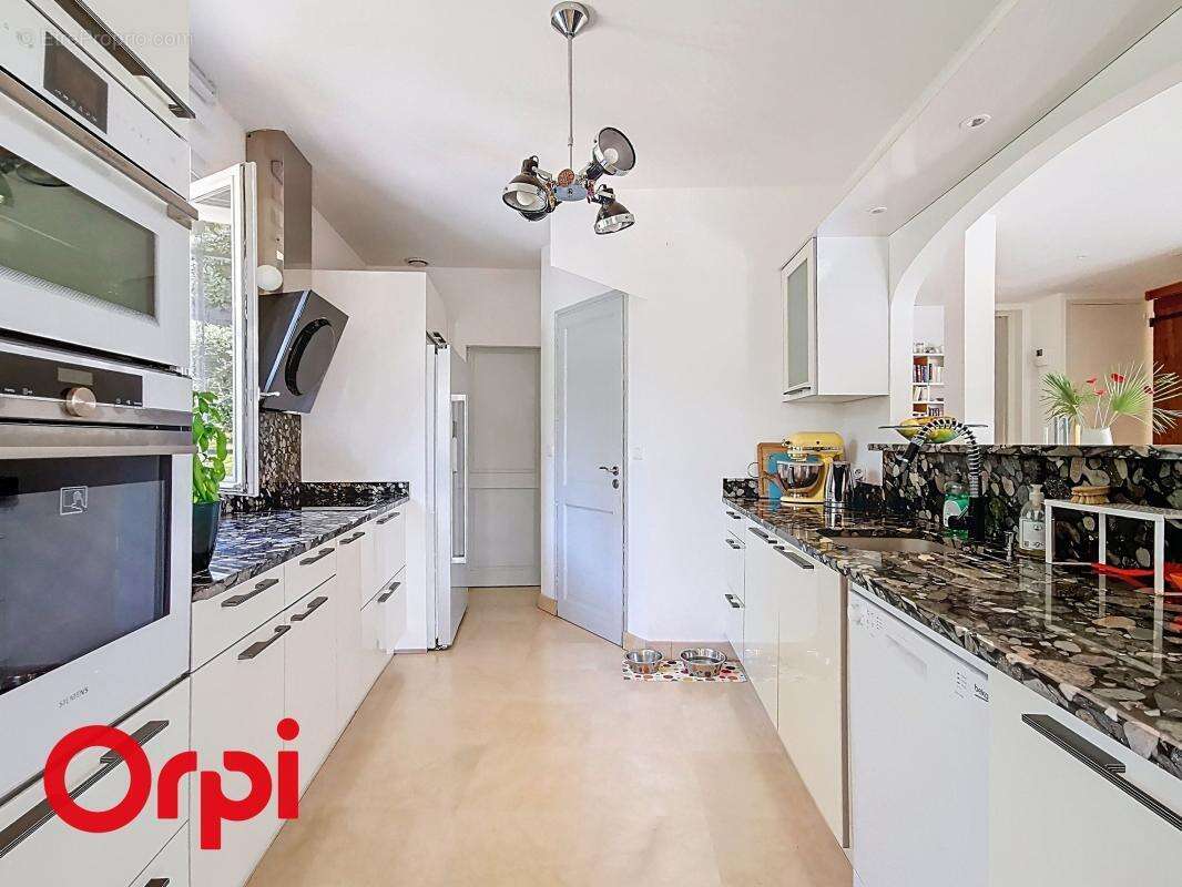 Maison à LA CADIERE-D&#039;AZUR