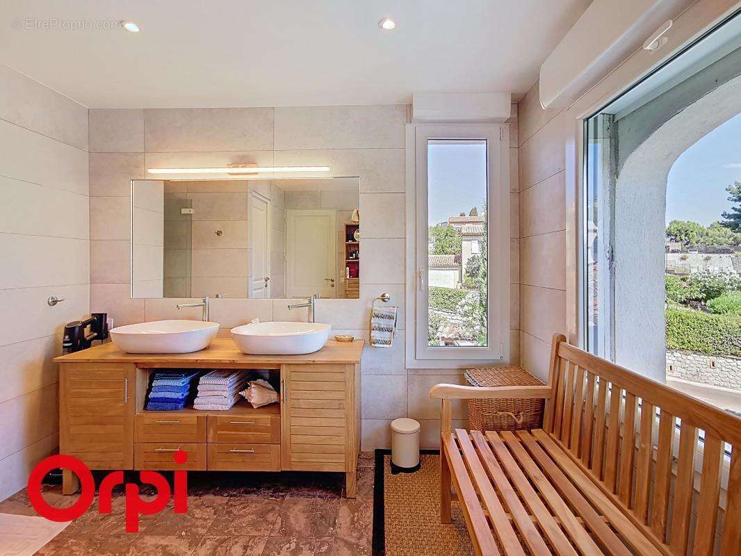 Maison à LA CADIERE-D&#039;AZUR