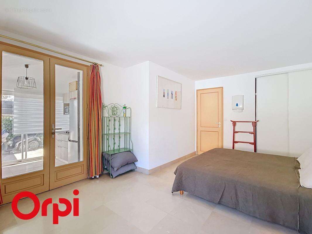 Maison à LA CADIERE-D&#039;AZUR