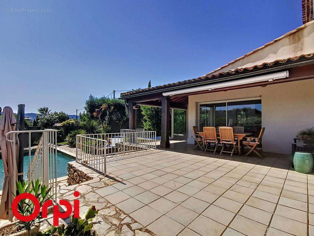 Maison à LA CADIERE-D&#039;AZUR