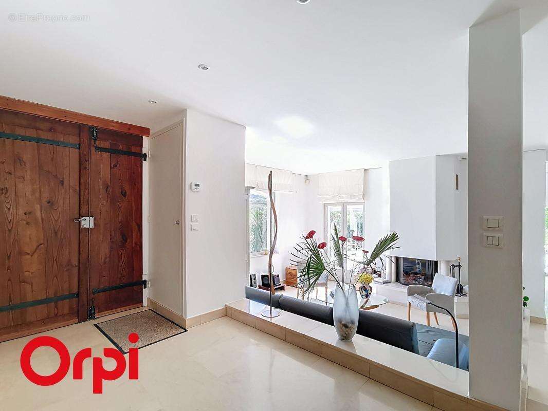 Maison à LA CADIERE-D&#039;AZUR