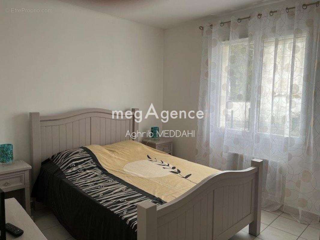 Maison à BOUTENAC-TOUVENT