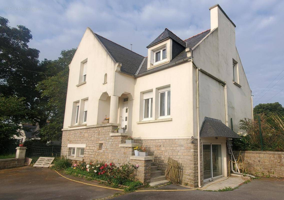 Maison à PLOUDANIEL