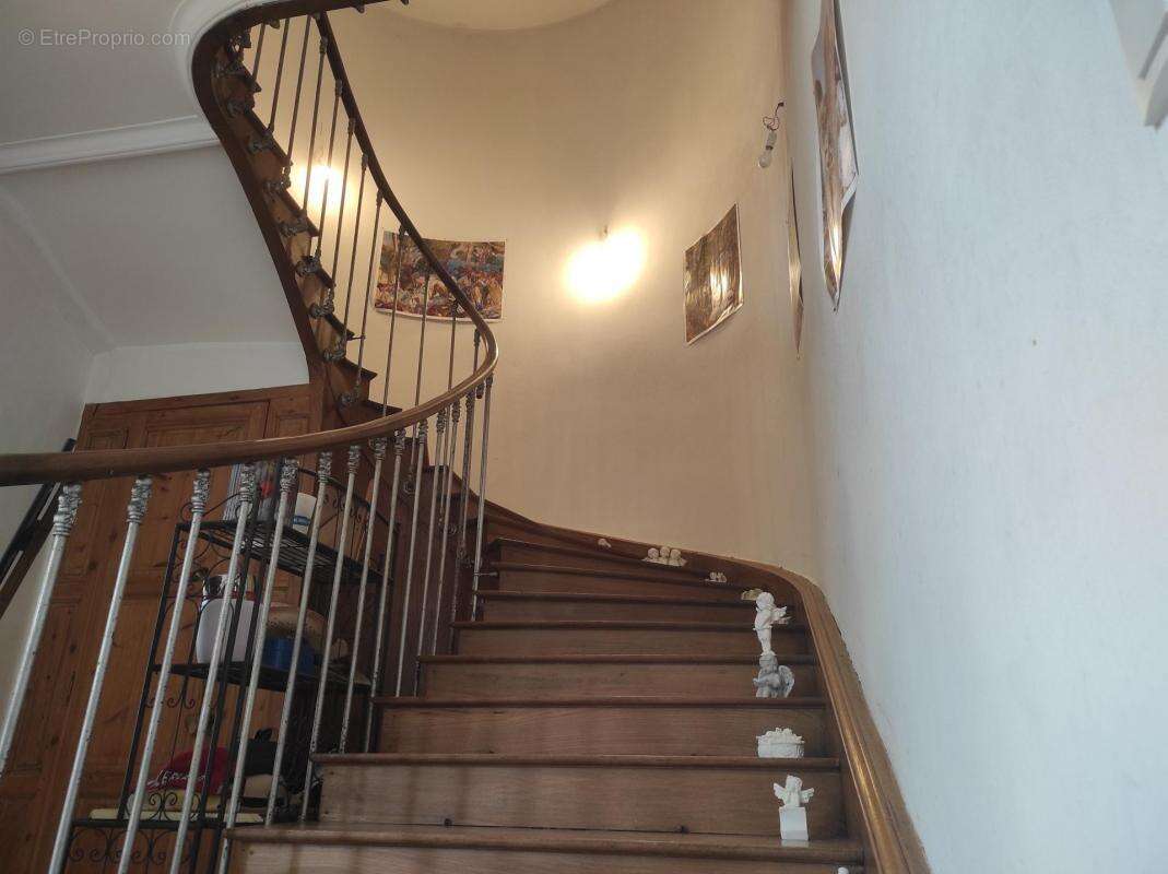 Maison à SAINT-JULIEN-DE-L&#039;ESCAP