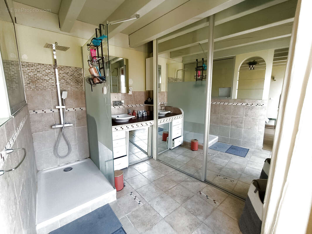 Appartement à LE POUGET