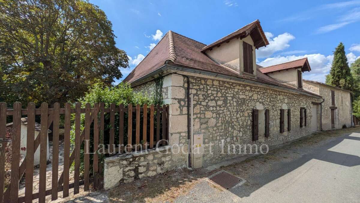 Maison à CASTILLONNES