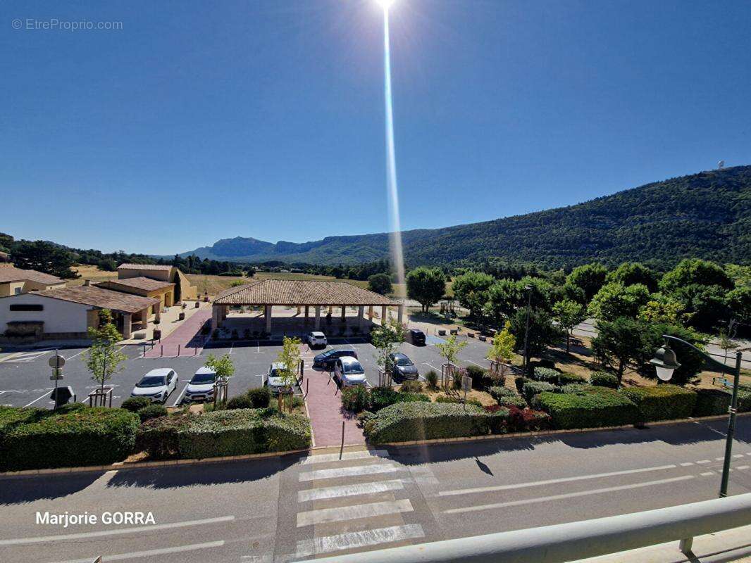 Appartement à PLAN-D&#039;AUPS-SAINTE-BAUME