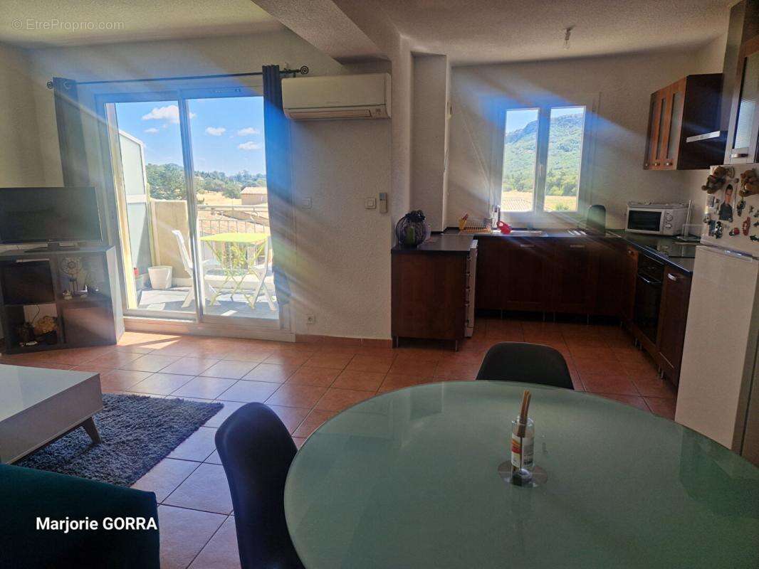 Appartement à PLAN-D&#039;AUPS-SAINTE-BAUME