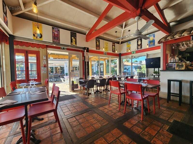 Commerce à LE GRAND-VILLAGE-PLAGE