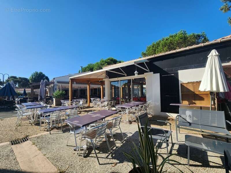 Commerce à LE GRAND-VILLAGE-PLAGE