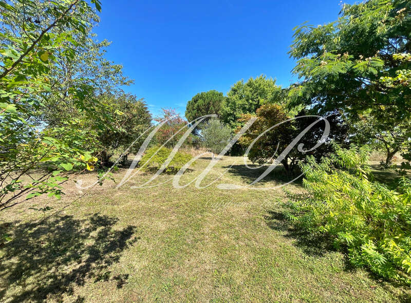 Maison à BONNEVILLE-ET-SAINT-AVIT-DE-FUMADIERES