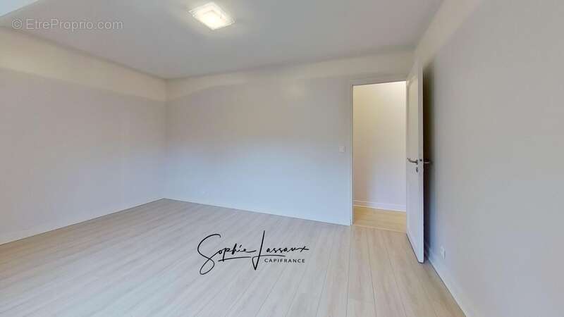 Maison à LA CELLE-SAINT-CLOUD