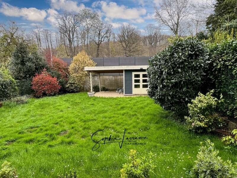 Maison à LA CELLE-SAINT-CLOUD