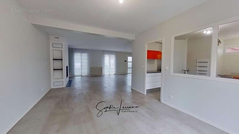 Maison à LA CELLE-SAINT-CLOUD