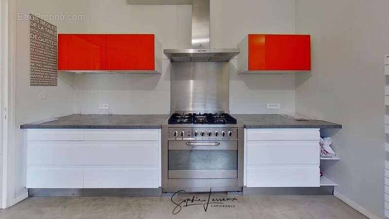 Maison à LA CELLE-SAINT-CLOUD