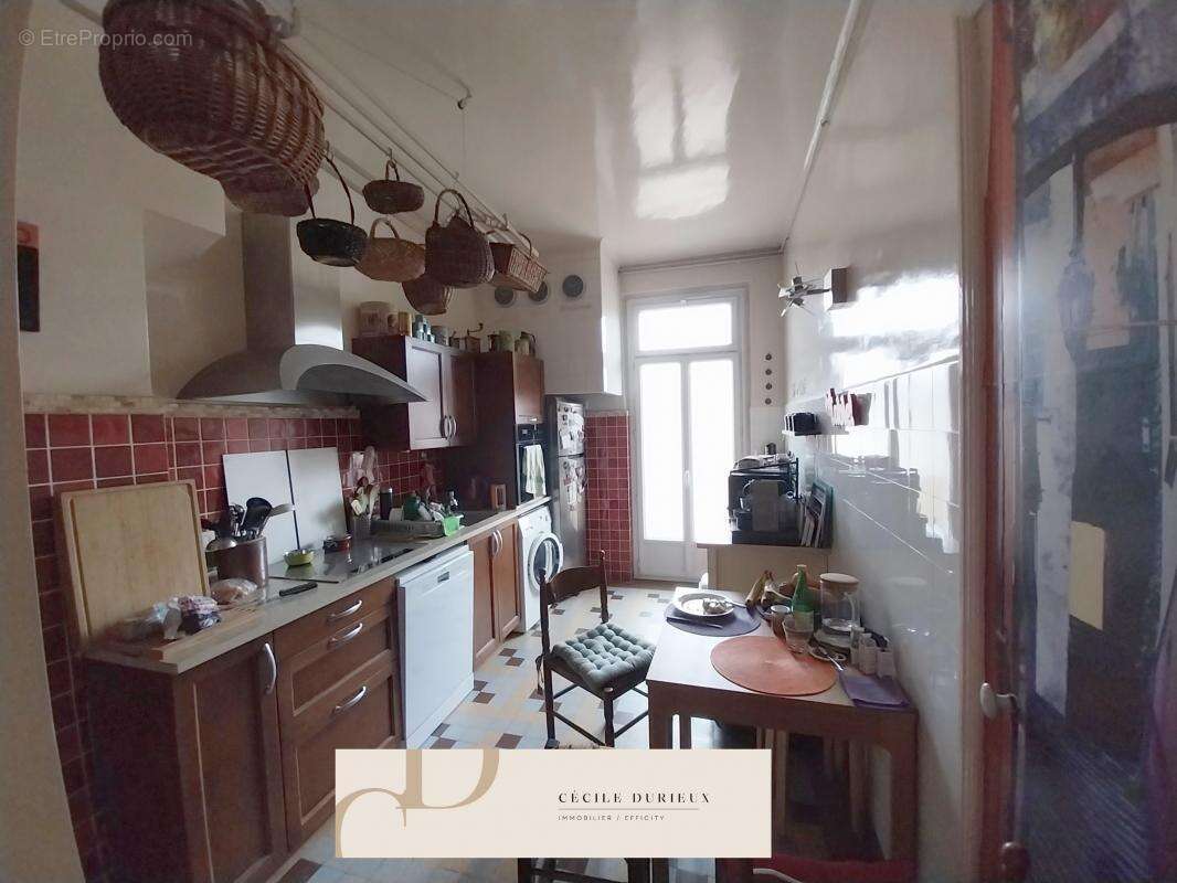 Appartement à LYON-6E