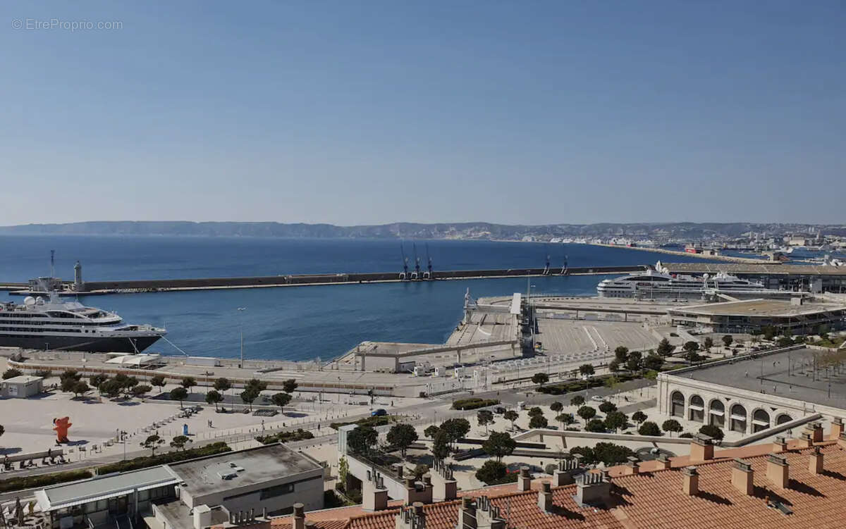 Appartement à MARSEILLE-2E