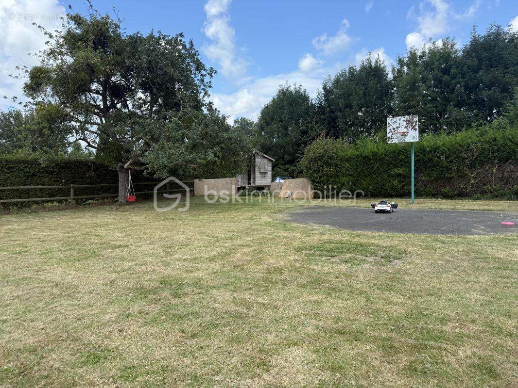 Maison à PONT-L&#039;EVEQUE