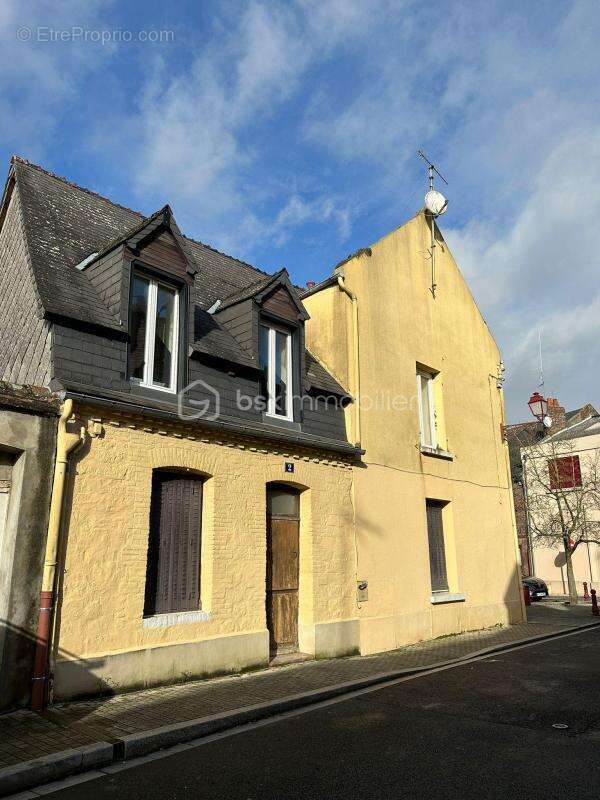 Appartement à MARLE