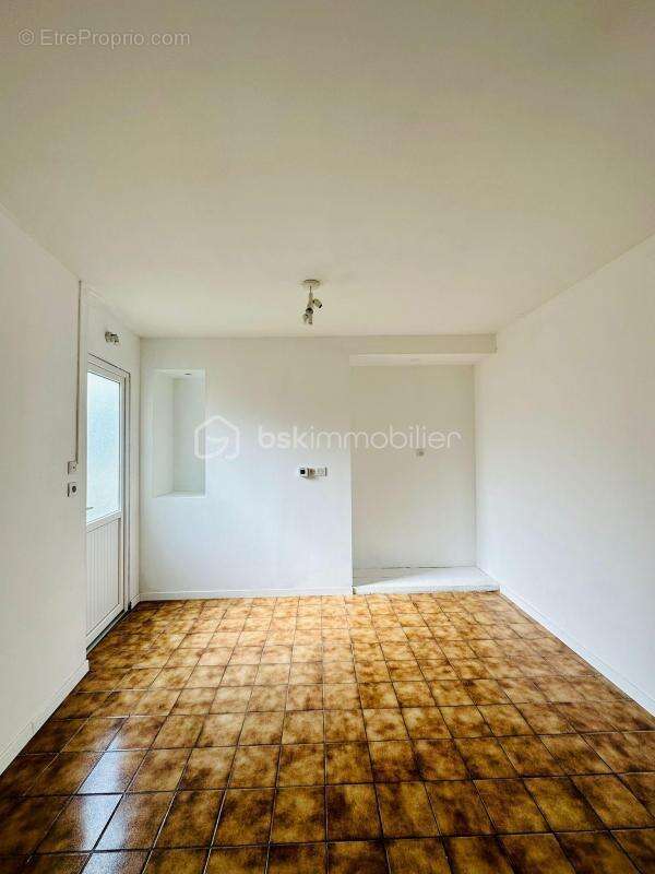 Appartement à MARLE