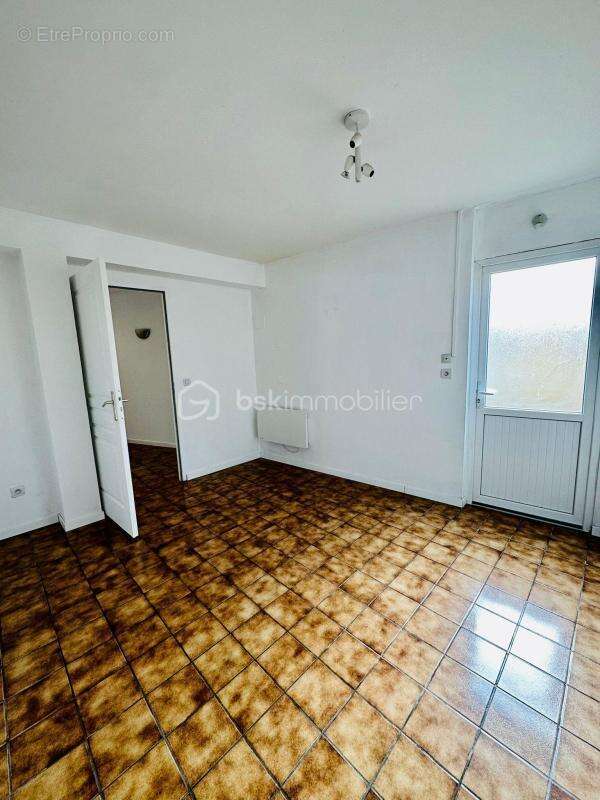 Appartement à MARLE