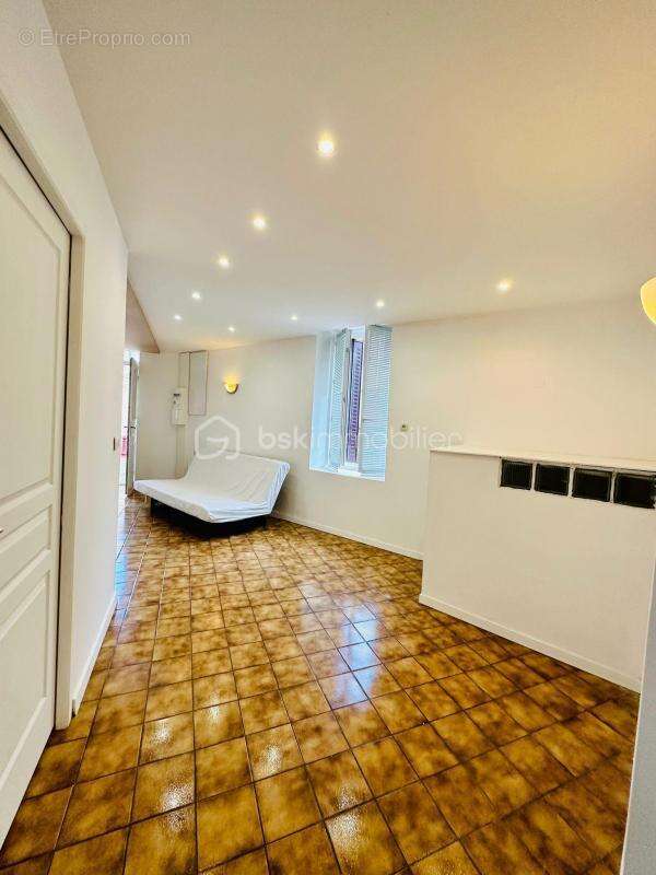 Appartement à MARLE