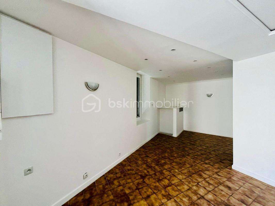 Appartement à MARLE