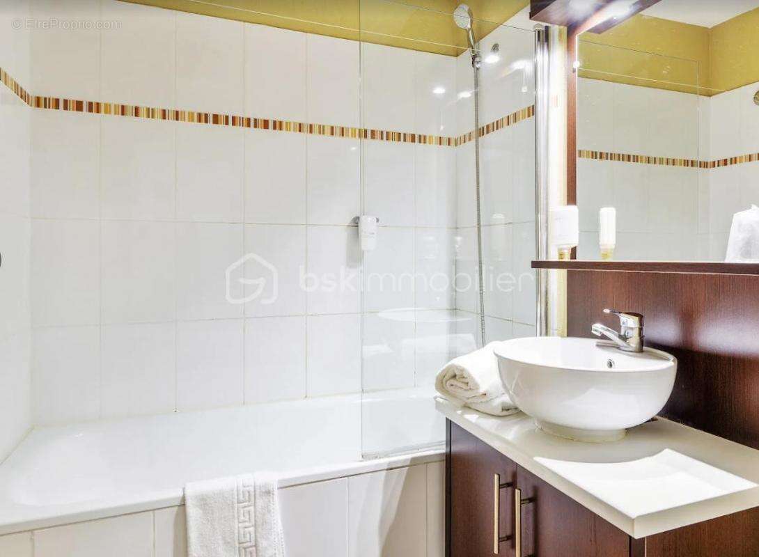 Appartement à SIX-FOURS-LES-PLAGES