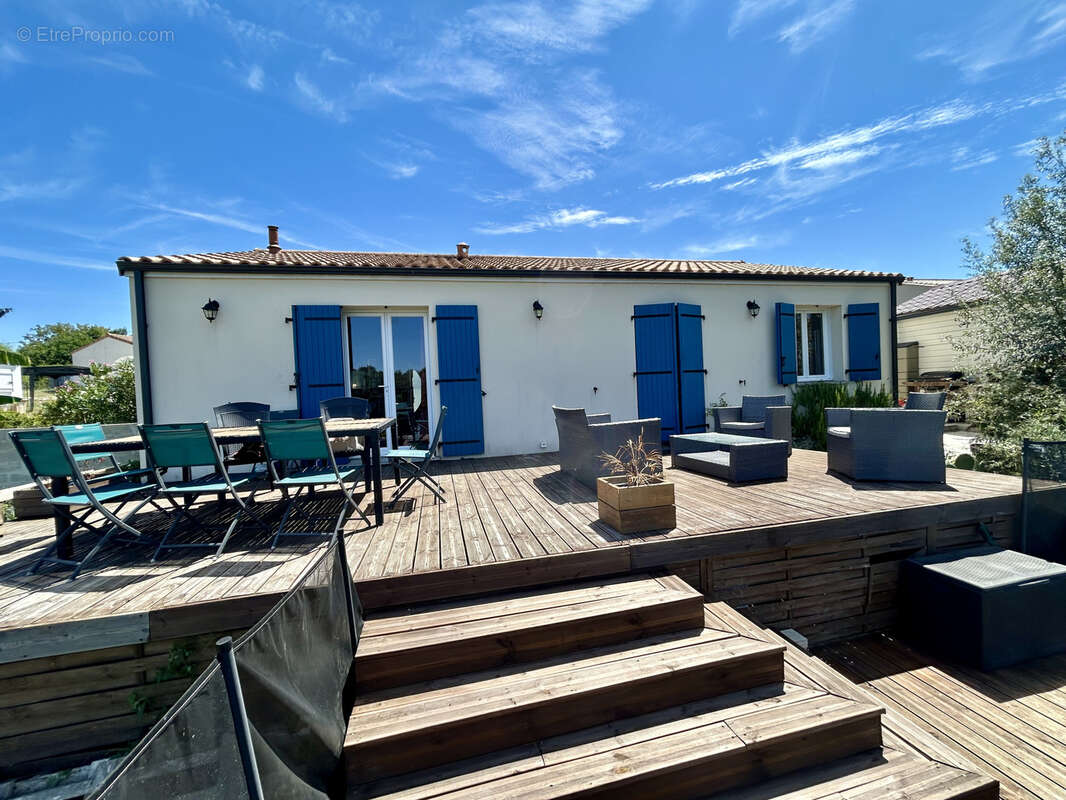 Maison à SAINT-MARTIN-DE-LAYE