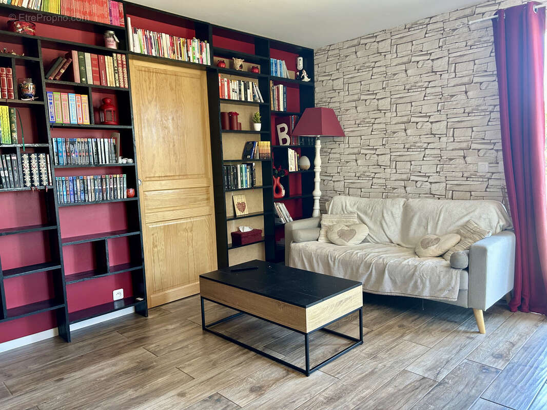 Maison à SAINT-MARTIN-DE-LAYE