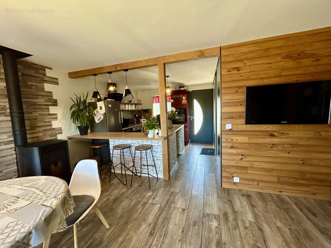 Maison à SAINT-MARTIN-DE-LAYE