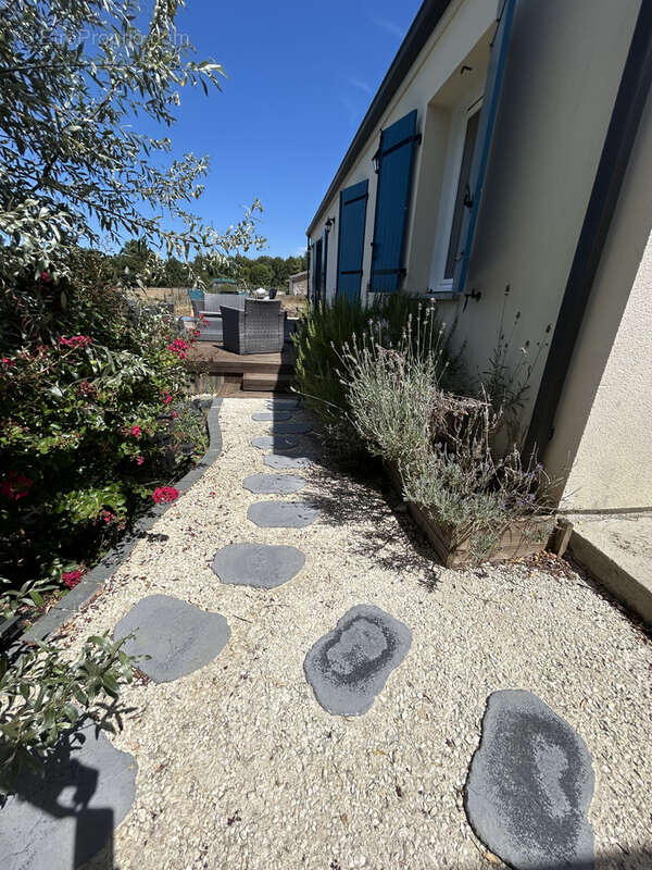 Maison à SAINT-MARTIN-DE-LAYE