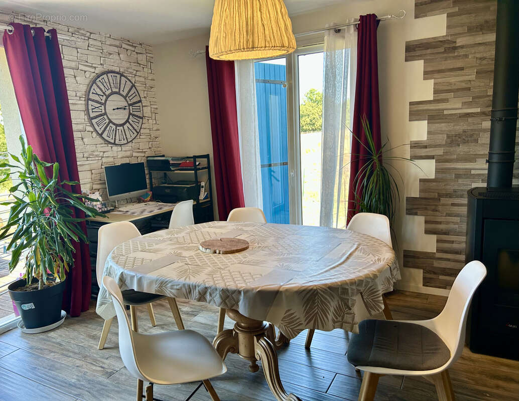 Maison à SAINT-MARTIN-DE-LAYE