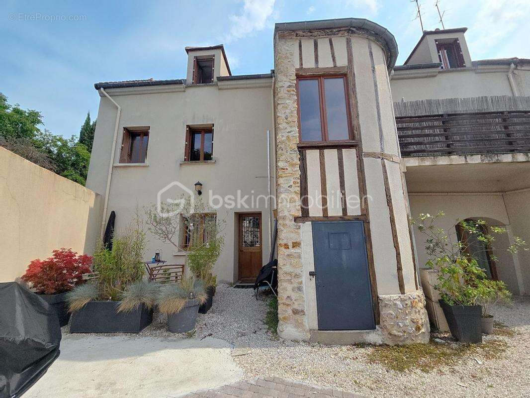 Appartement à THORIGNY-SUR-MARNE