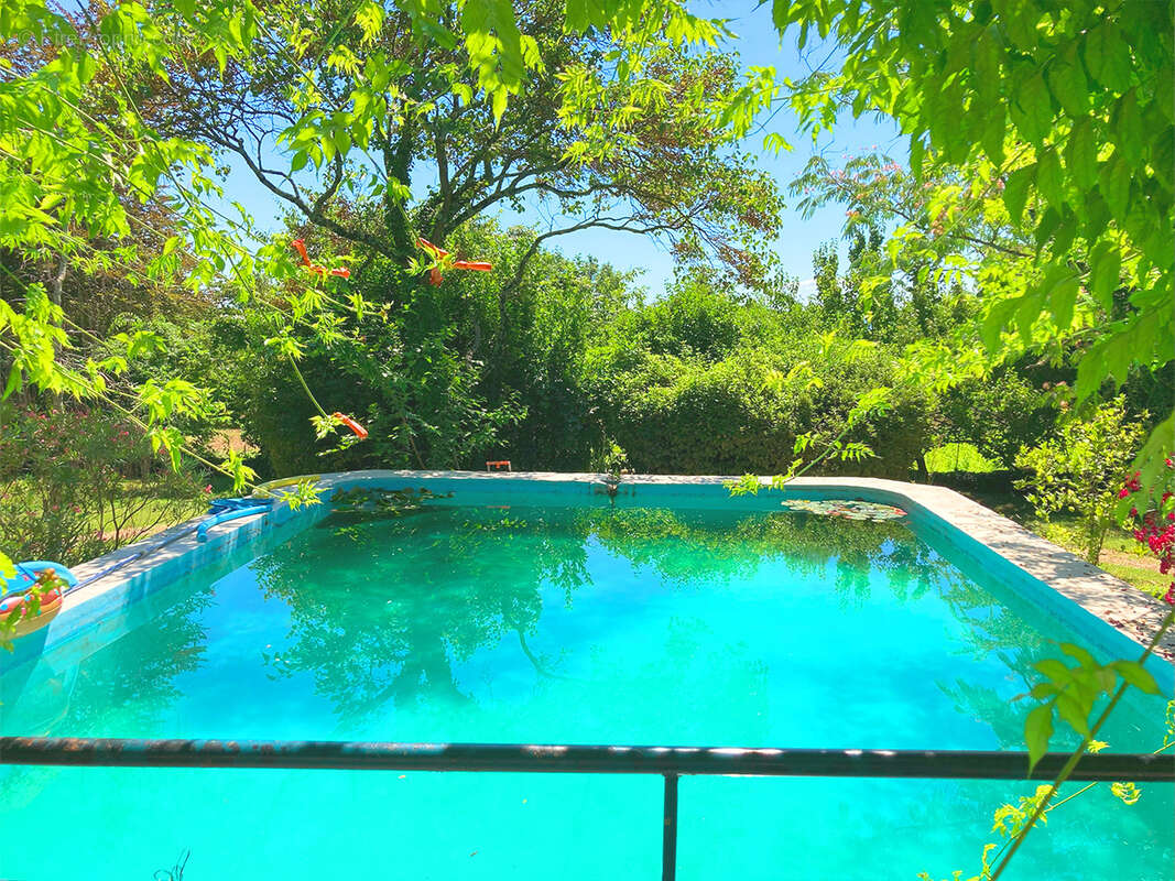 Maison à MONTELIMAR