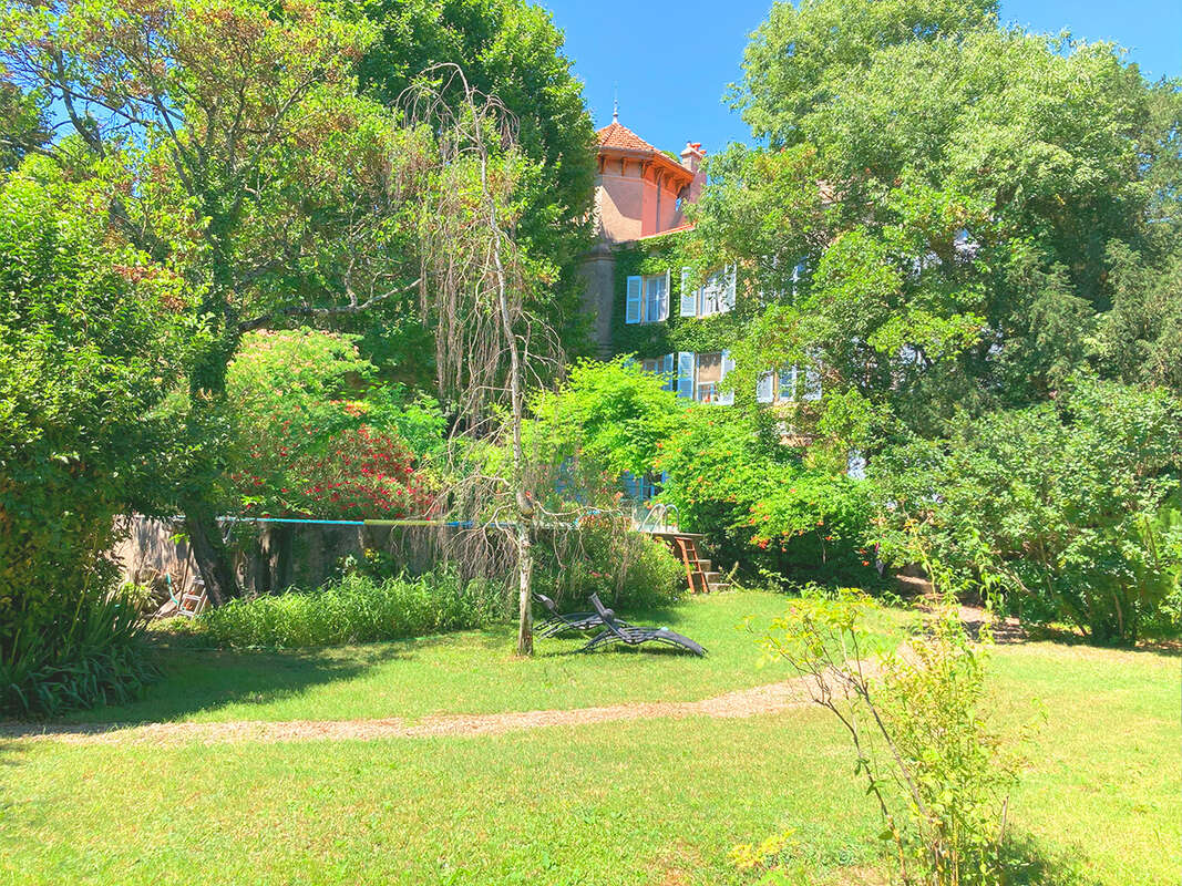 Maison à MONTELIMAR