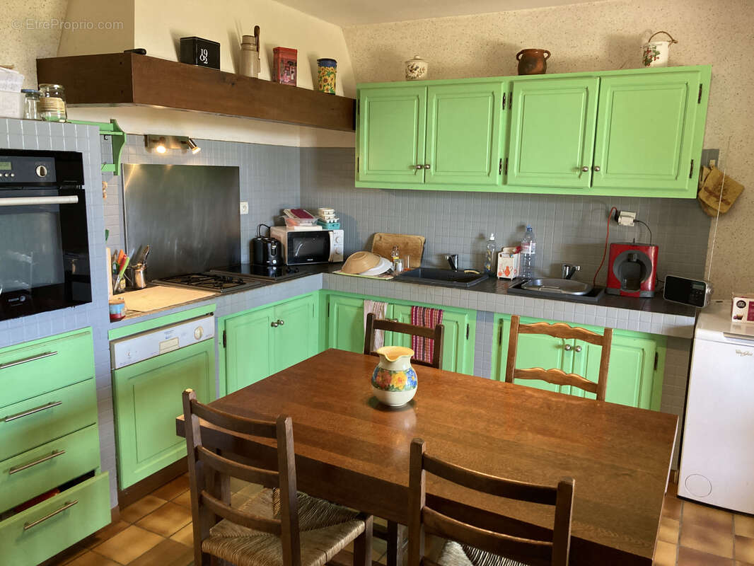 Maison à ROCHEMAURE