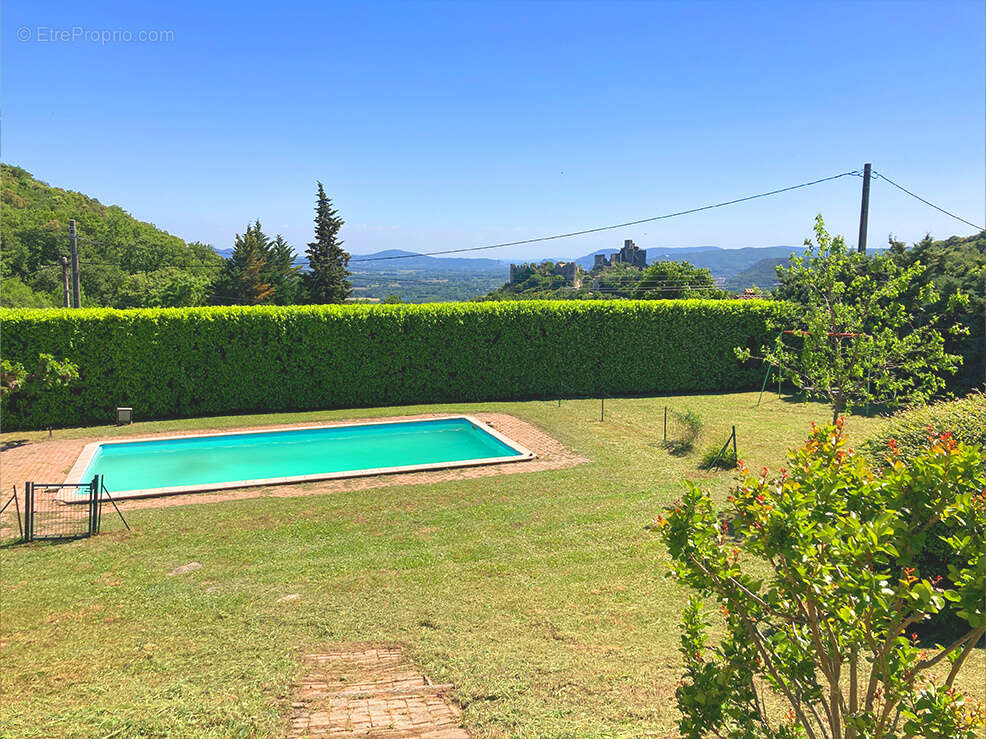 Maison à ROCHEMAURE