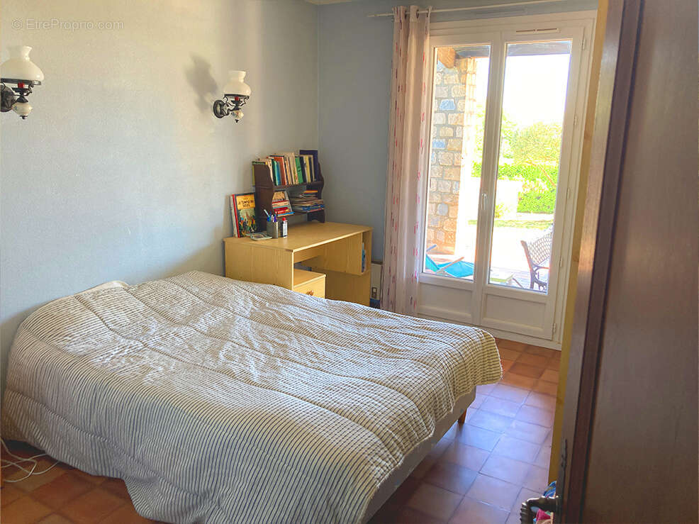 Maison à ROCHEMAURE