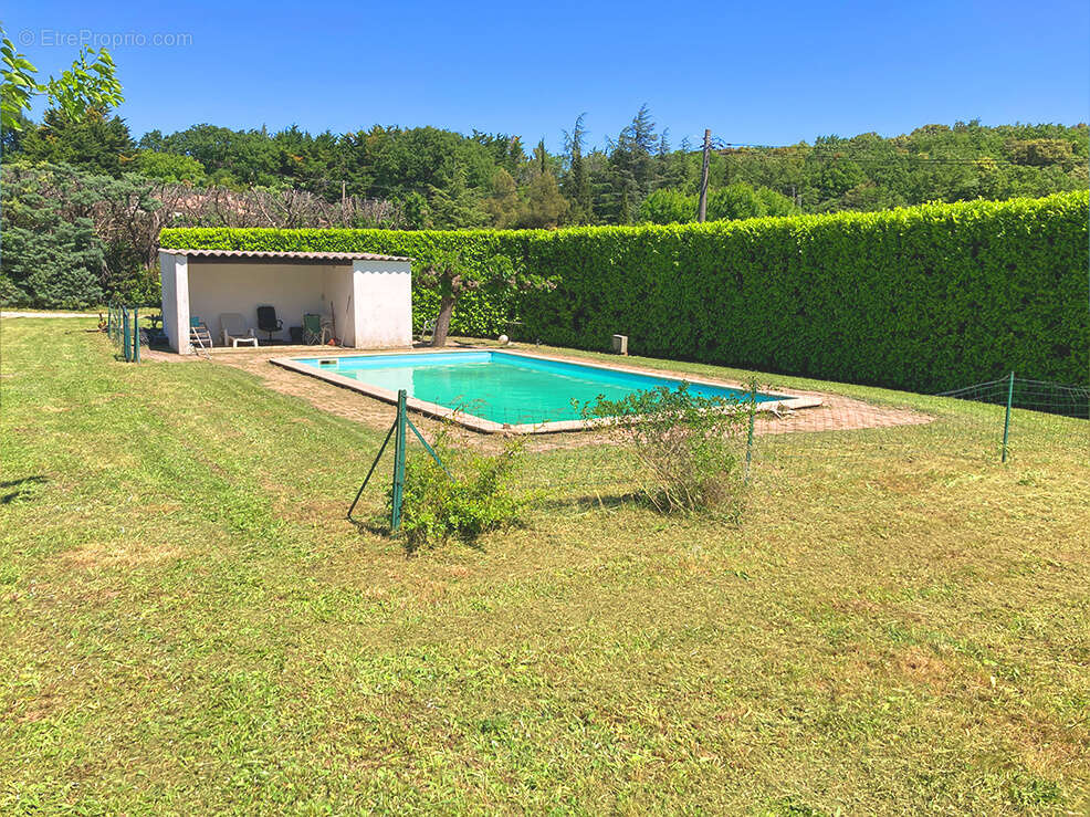 Maison à ROCHEMAURE