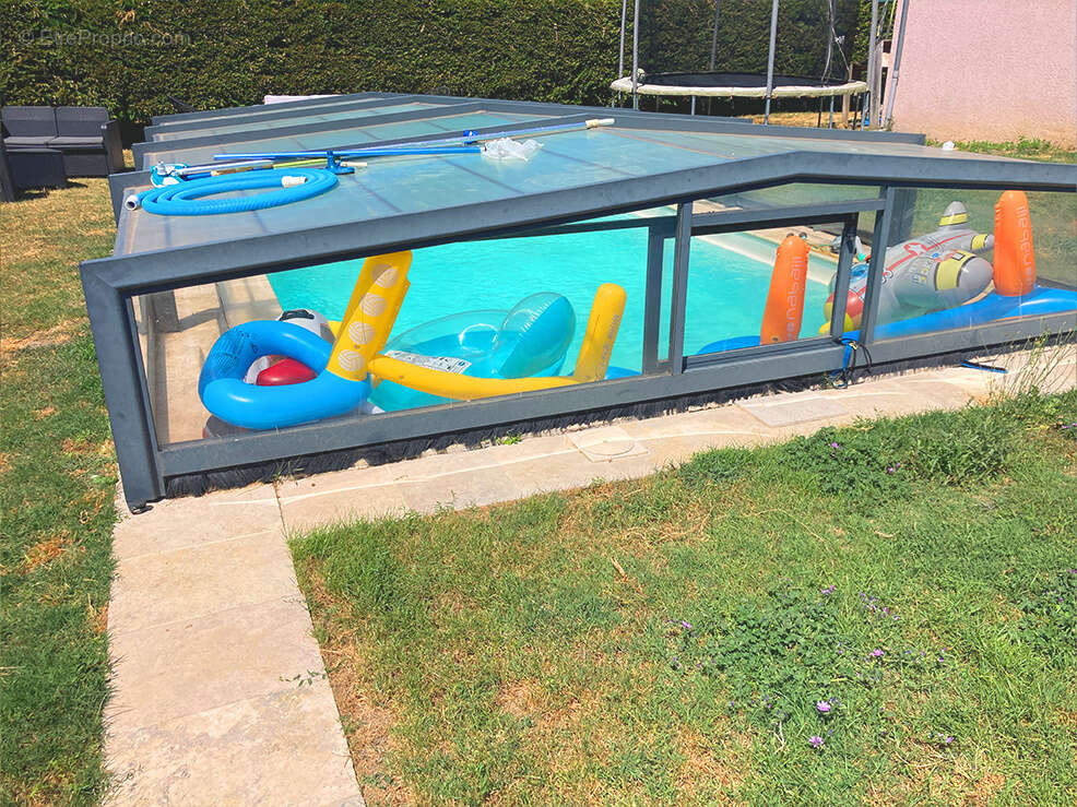 Maison à LA BEGUDE-DE-MAZENC