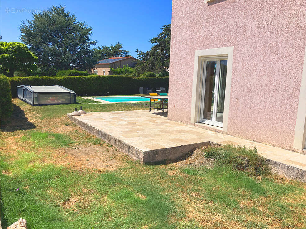 Maison à LA BEGUDE-DE-MAZENC