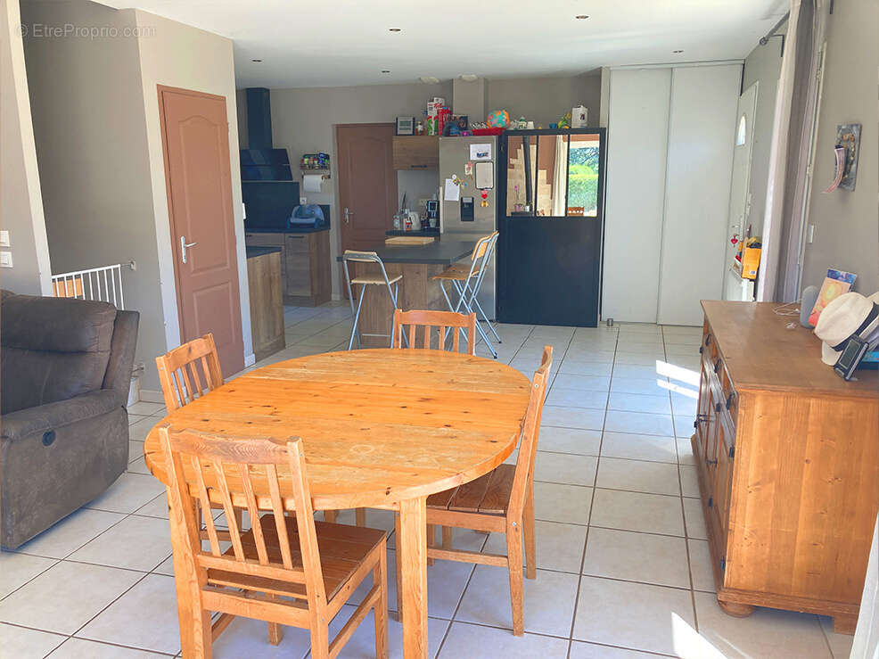 Maison à LA BEGUDE-DE-MAZENC