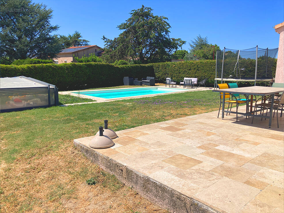 Maison à LA BEGUDE-DE-MAZENC